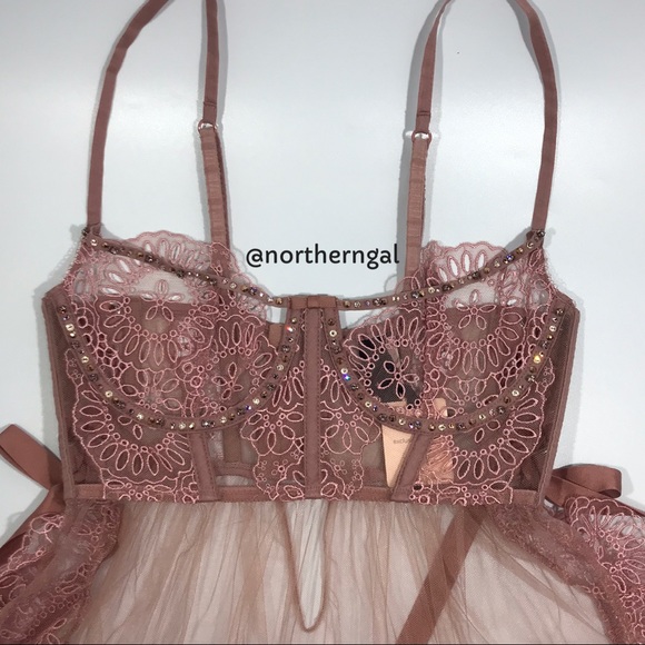 Victoria's Secret Designer 3 Piece Lingerie Set - Picture 7 of 16